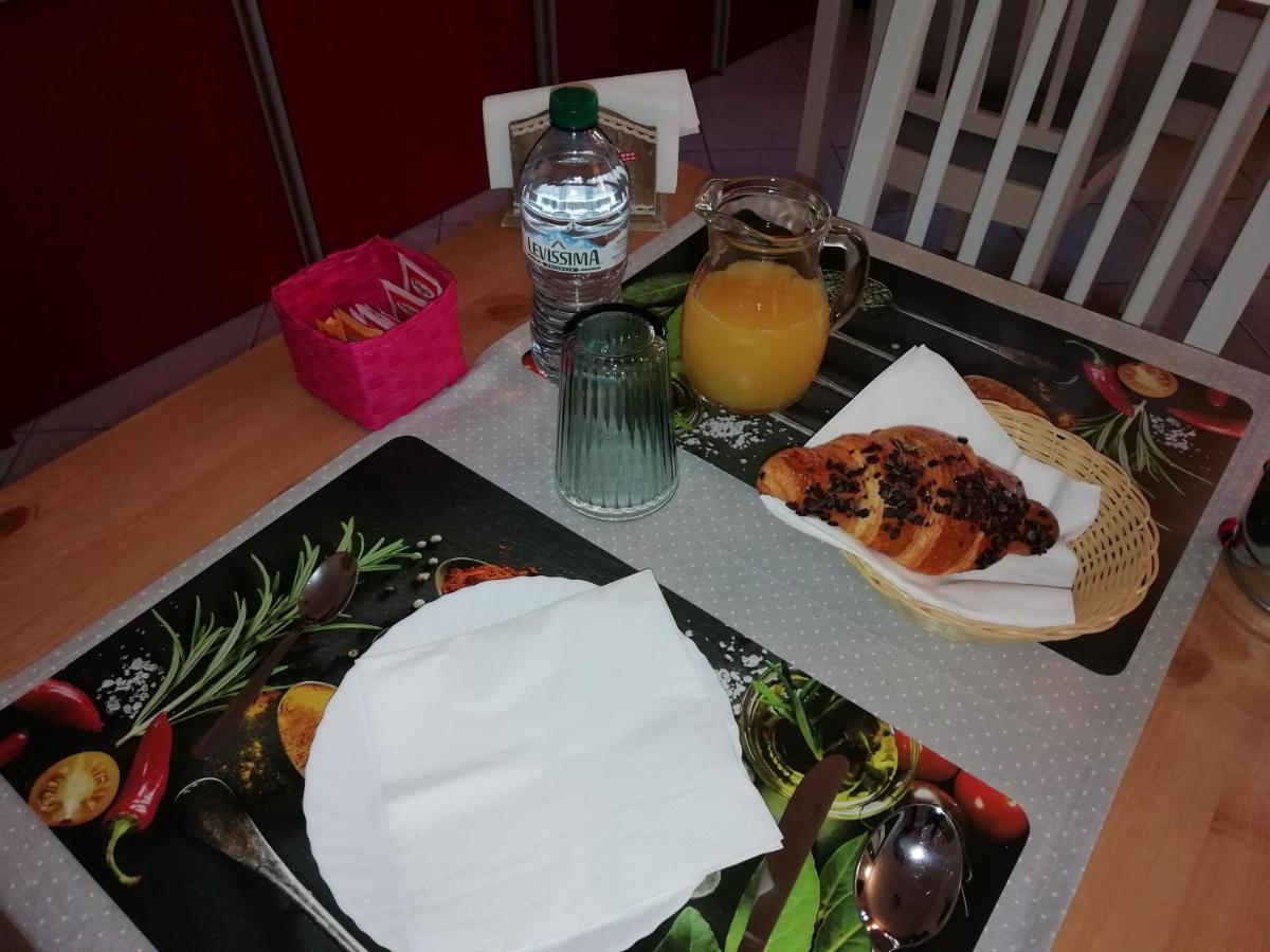 B&B La Casa Dei Frutti Di Bosco Garlasco Zewnętrze zdjęcie